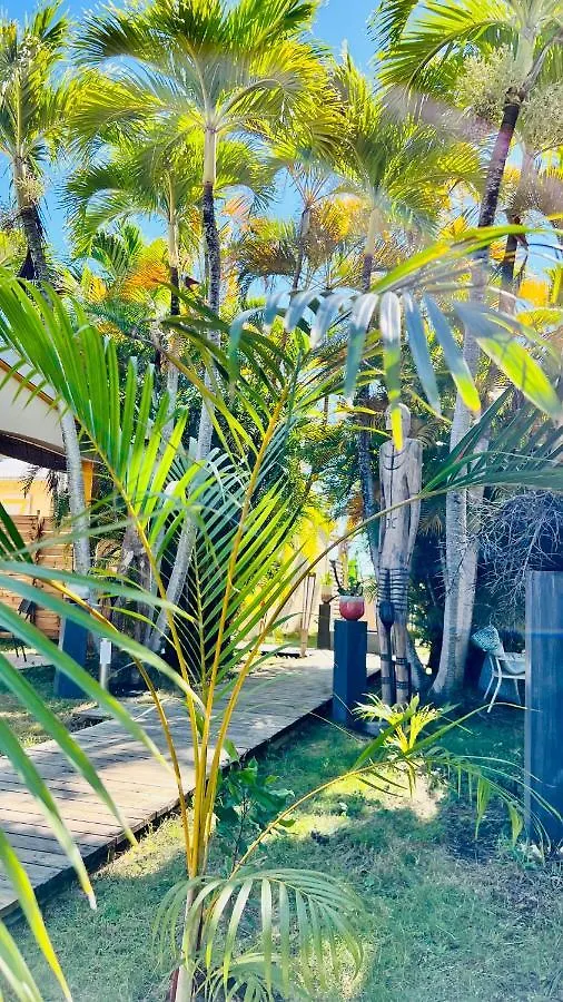 Île tropical lodges Sainte-Anne  Sainte-Anne (Grande-Terre)